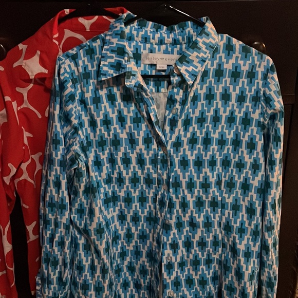 2 dress shirts - Picture 3 of 5